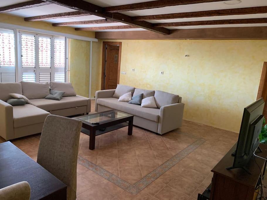 Villa Gloria Los Lopez ภายนอก รูปภาพ
