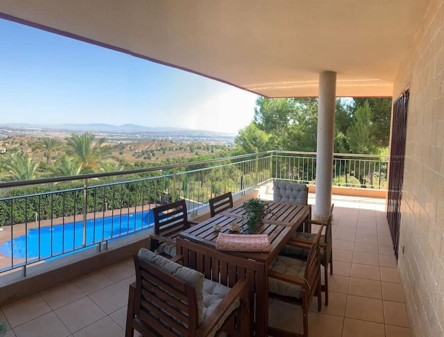 Villa Gloria Los Lopez ภายนอก รูปภาพ